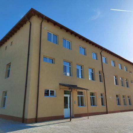 Apartamente Livada Ramnicu Valcea Ngoại thất bức ảnh
