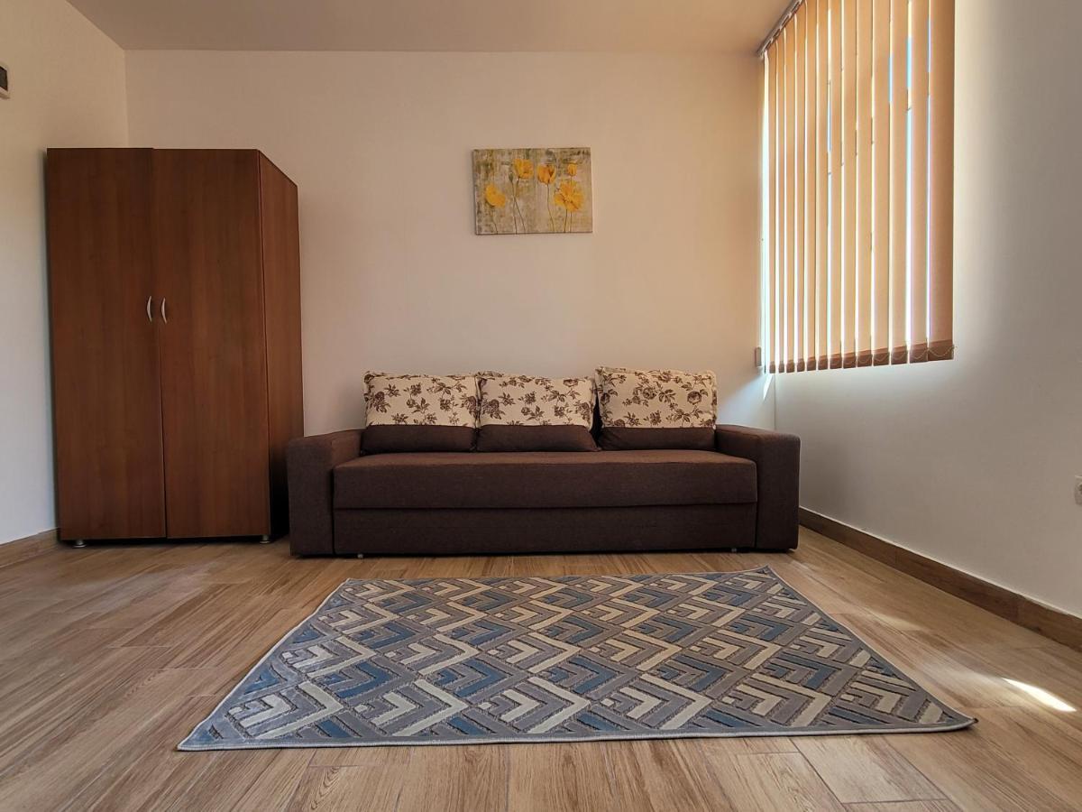 Apartamente Livada Ramnicu Valcea Ngoại thất bức ảnh