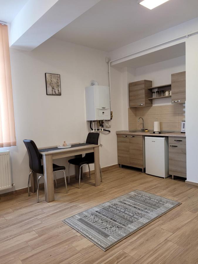 Apartamente Livada Ramnicu Valcea Ngoại thất bức ảnh